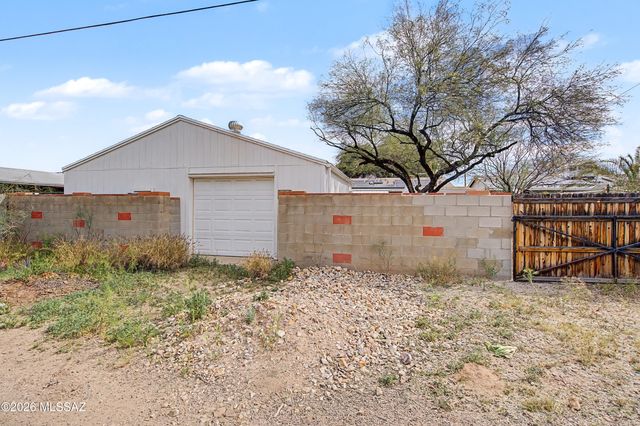 639 N Benton Avenue, Tucson, AZ 85711