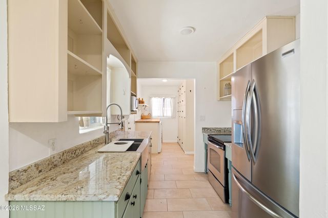 639 N Benton Avenue, Tucson, AZ 85711