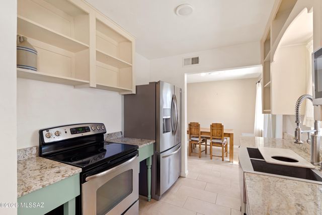 639 N Benton Avenue, Tucson, AZ 85711