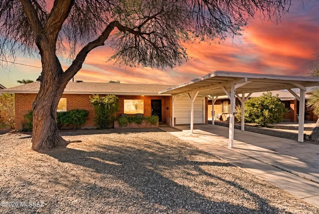 639 N Benton Avenue, Tucson, AZ 85711