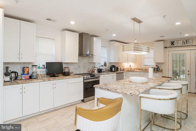 1710 BARGERS RD, Gambrills, MD 21054