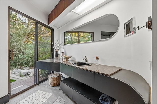 2421 Ardsheal Drive, La Habra Heights, CA 90631