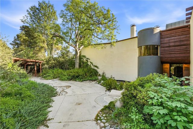 2421 Ardsheal Drive, La Habra Heights, CA 90631