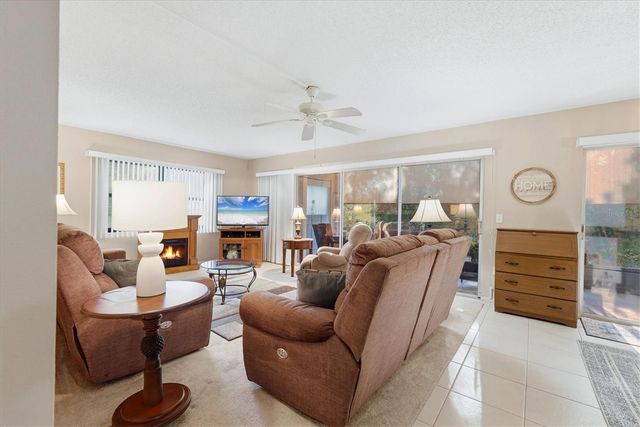 2756 CLUBHOUSE DRIVE 101, Sarasota, FL 34232
