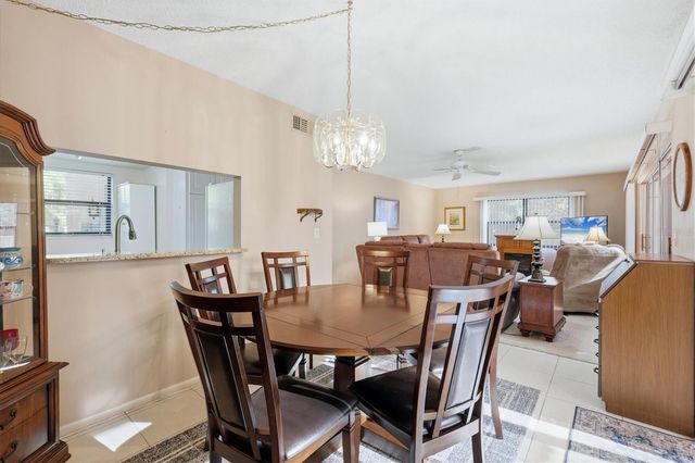 2756 CLUBHOUSE DRIVE 101, Sarasota, FL 34232