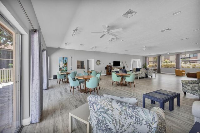 2756 CLUBHOUSE DRIVE 101, Sarasota, FL 34232