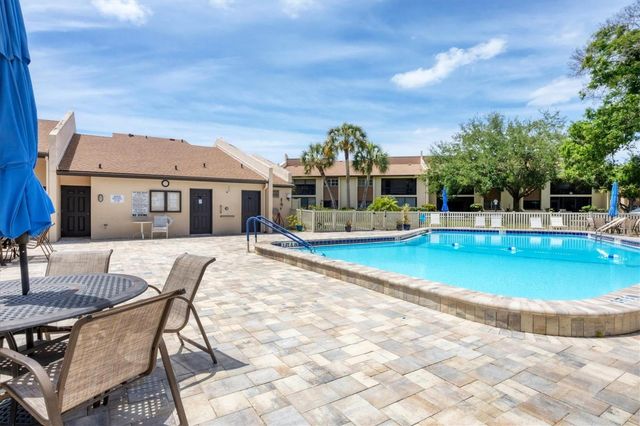 2756 CLUBHOUSE DRIVE 101, Sarasota, FL 34232