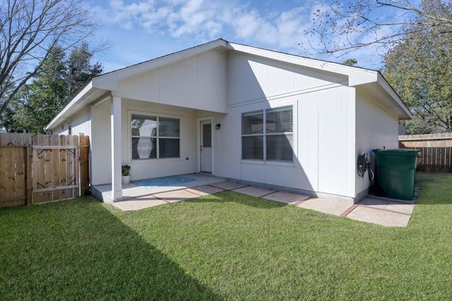 50 Thicket Grove Place, The Woodlands, TX 77385