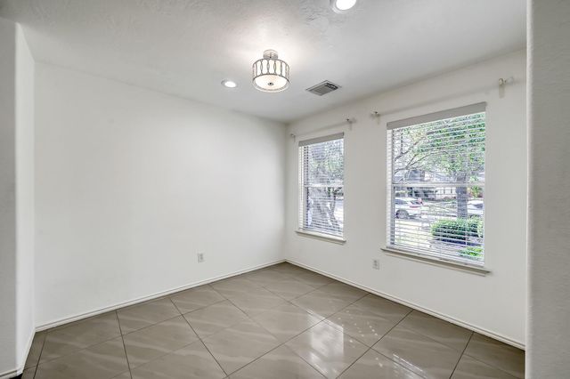 50 Thicket Grove Place, The Woodlands, TX 77385