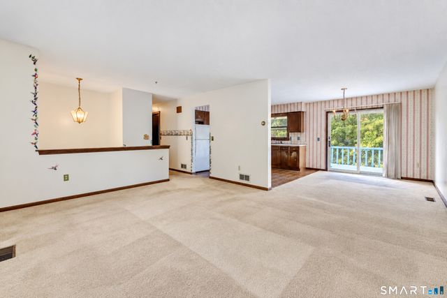 25 Benjamin Way, South Windsor, CT 06074