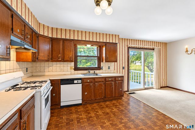 25 Benjamin Way, South Windsor, CT 06074