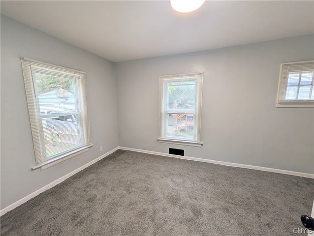 105 Peck Avenue, Syracuse, NY 13206