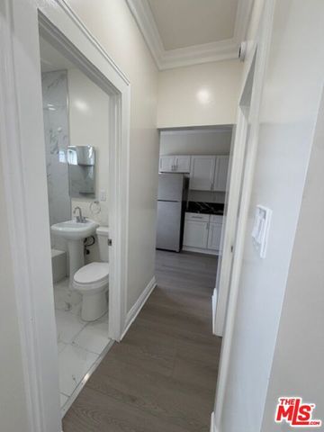 1117 S Westlake Avenue 304, Los Angeles, CA 90006
