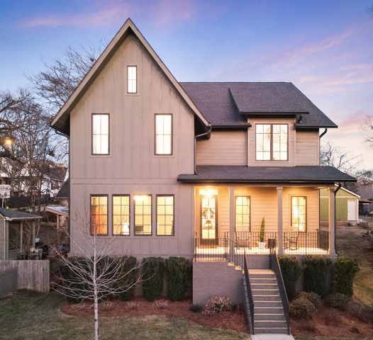 122 38th Ave, N, Nashville, TN 37209