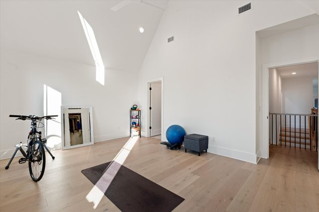 122 38th Ave, N, Nashville, TN 37209