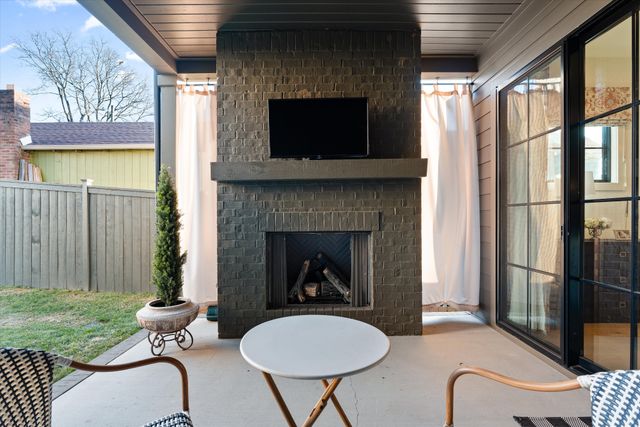 122 38th Ave, N, Nashville, TN 37209