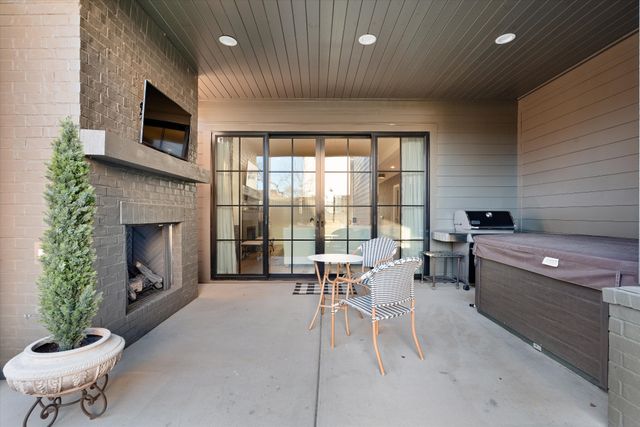 122 38th Ave, N, Nashville, TN 37209