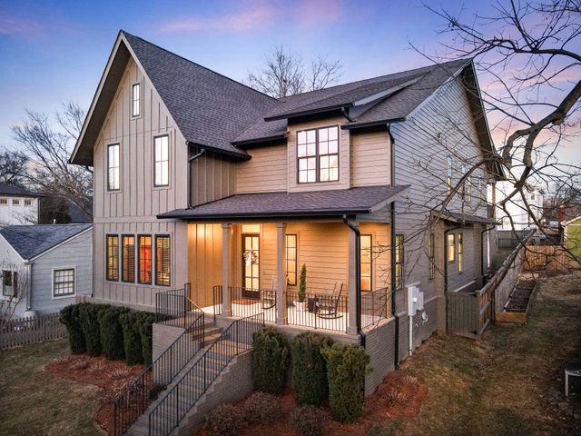 122 38th Ave, N, Nashville, TN 37209