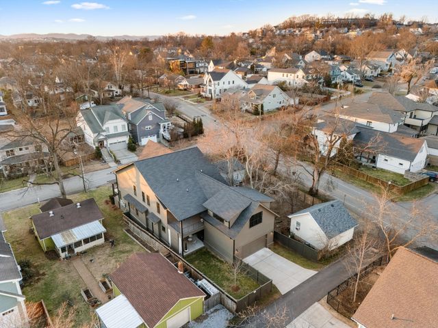 122 38th Ave, N, Nashville, TN 37209