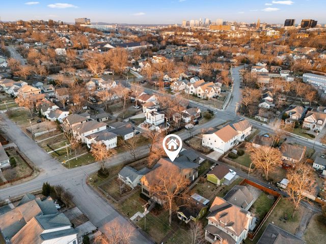 122 38th Ave, N, Nashville, TN 37209