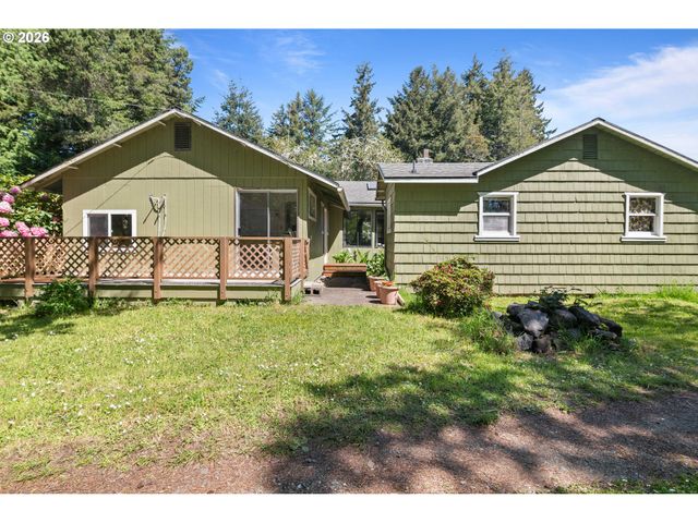 803 OHIO Ave, Bandon, OR 97411