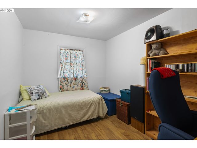 803 OHIO Ave, Bandon, OR 97411