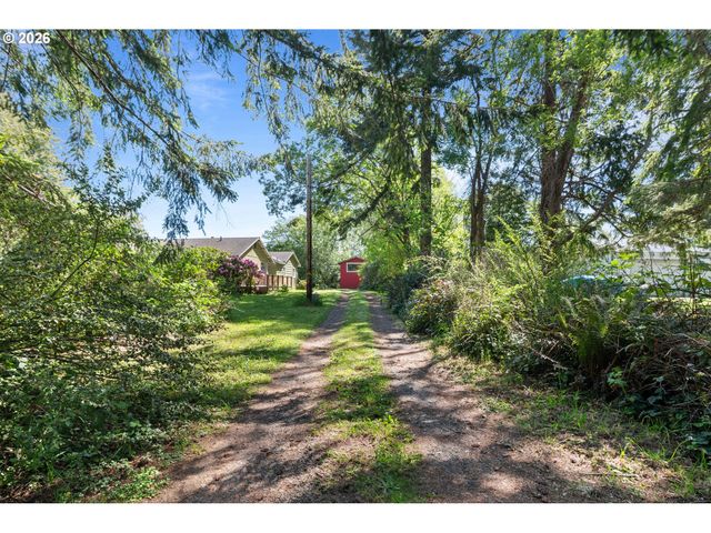 803 OHIO Ave, Bandon, OR 97411