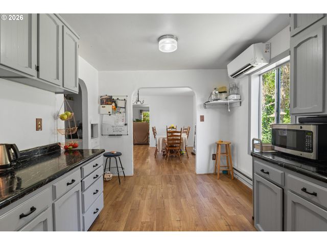 803 OHIO Ave, Bandon, OR 97411