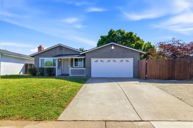 9359 Lujan Dr, Elk Grove, CA 95624