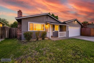 9359 Lujan Dr, Elk Grove, CA 95624