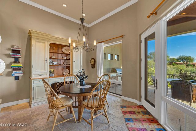 3140 E Crest Shadows Drive, Tucson, AZ 85718