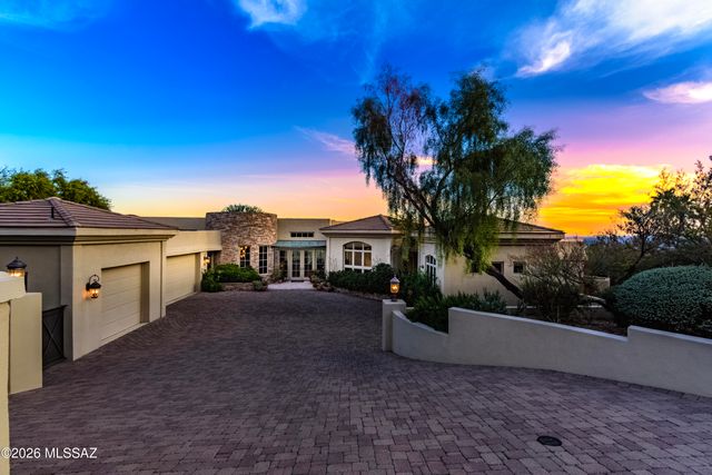 3140 E Crest Shadows Drive, Tucson, AZ 85718