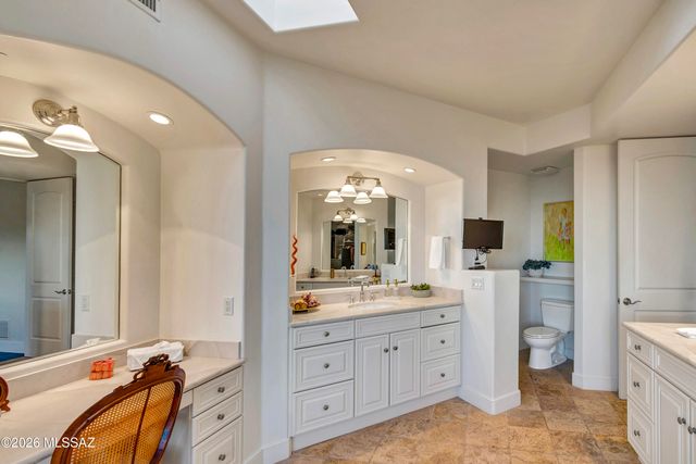 3140 E Crest Shadows Drive, Tucson, AZ 85718