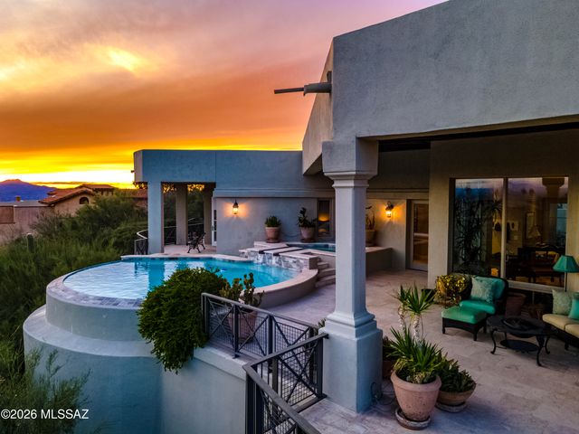 3140 E Crest Shadows Drive, Tucson, AZ 85718