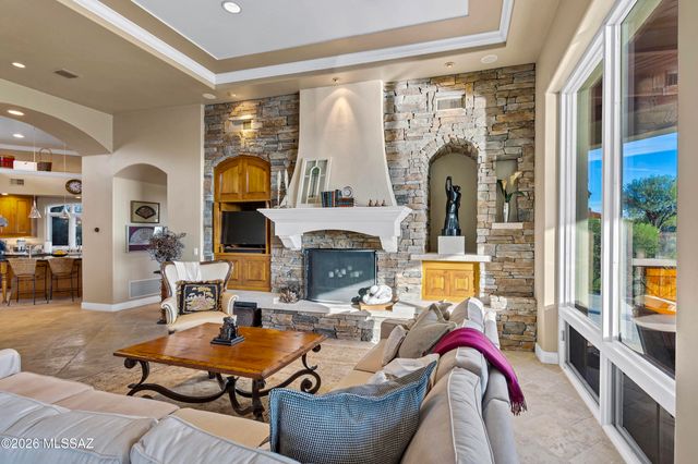 3140 E Crest Shadows Drive, Tucson, AZ 85718