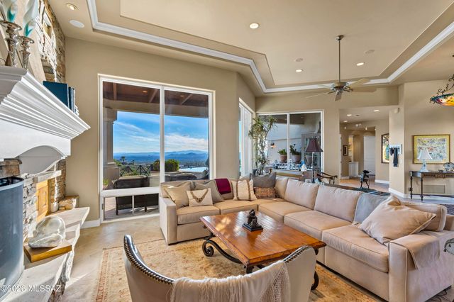 3140 E Crest Shadows Drive, Tucson, AZ 85718