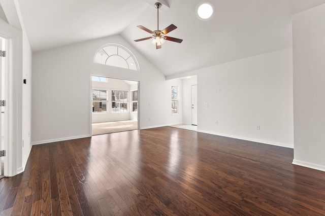 2426 Allison Circle 2426, Valparaiso, IN 46383