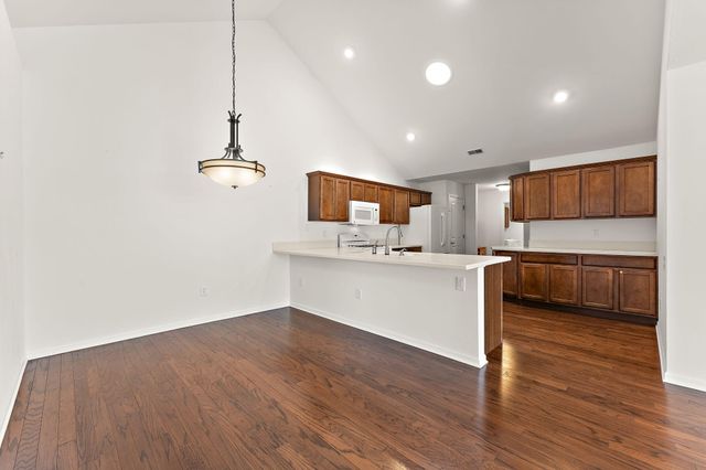 2426 Allison Circle 2426, Valparaiso, IN 46383