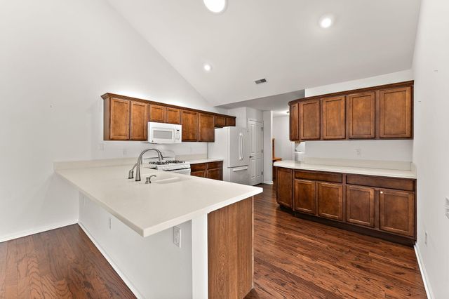 2426 Allison Circle 2426, Valparaiso, IN 46383