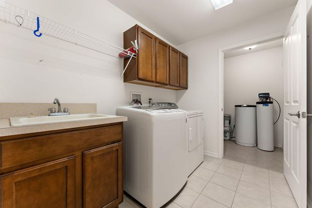 2426 Allison Circle 2426, Valparaiso, IN 46383