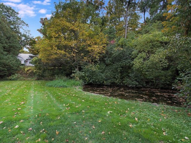 1850 N Mulford Road, Rockford, IL 61107