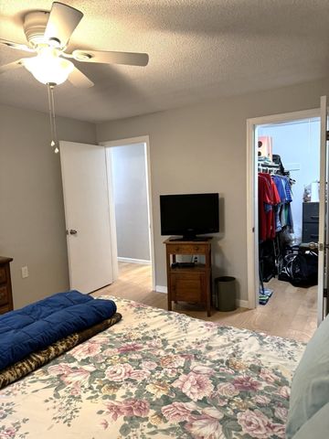 4 Greenbriar Drive 102, North Reading, MA 01864