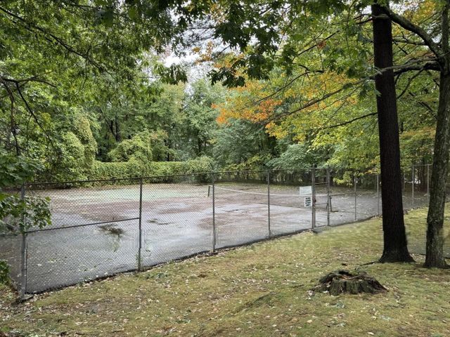 4 Greenbriar Drive 102, North Reading, MA 01864