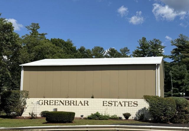 4 Greenbriar Drive 102, North Reading, MA 01864