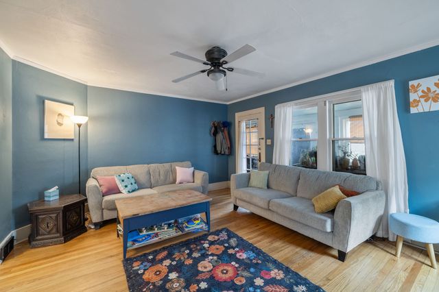 2120 40th Street, Des Moines, IA 50310