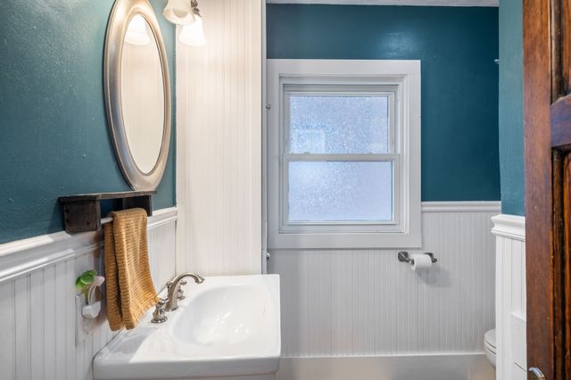 2120 40th Street, Des Moines, IA 50310