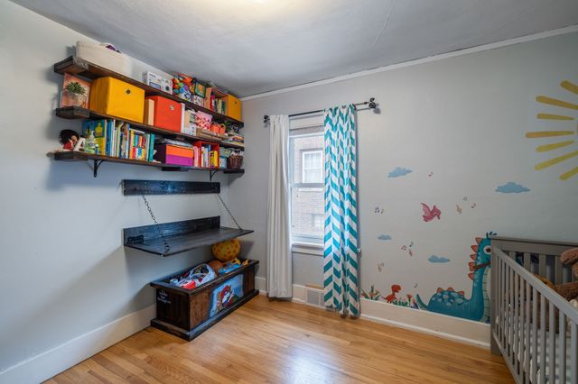 2120 40th Street, Des Moines, IA 50310