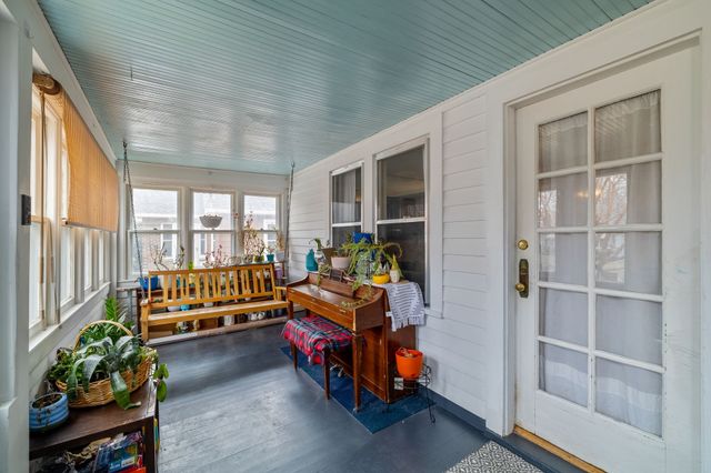 2120 40th Street, Des Moines, IA 50310