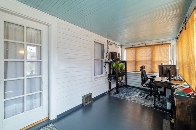 2120 40th Street, Des Moines, IA 50310