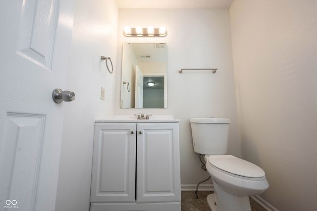 1738 Sonesta Way, Indianapolis, IN 46217